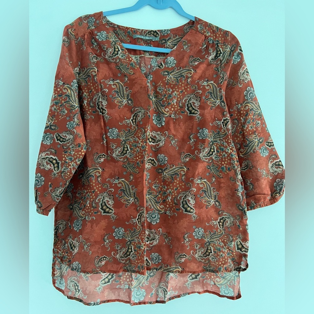 Brand new blouse. Fresh and comfortable.